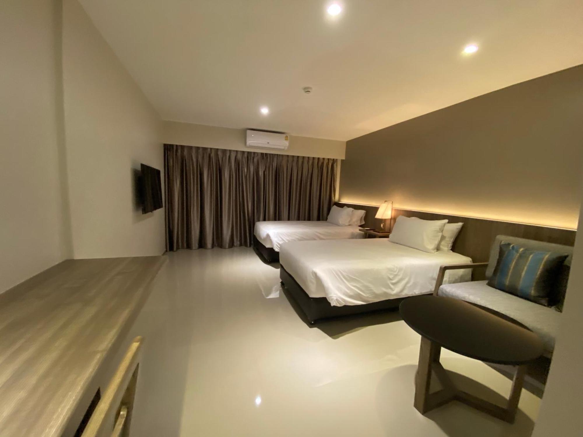 The Madera Lodge Pattaya 乔木提恩海滩 外观 照片