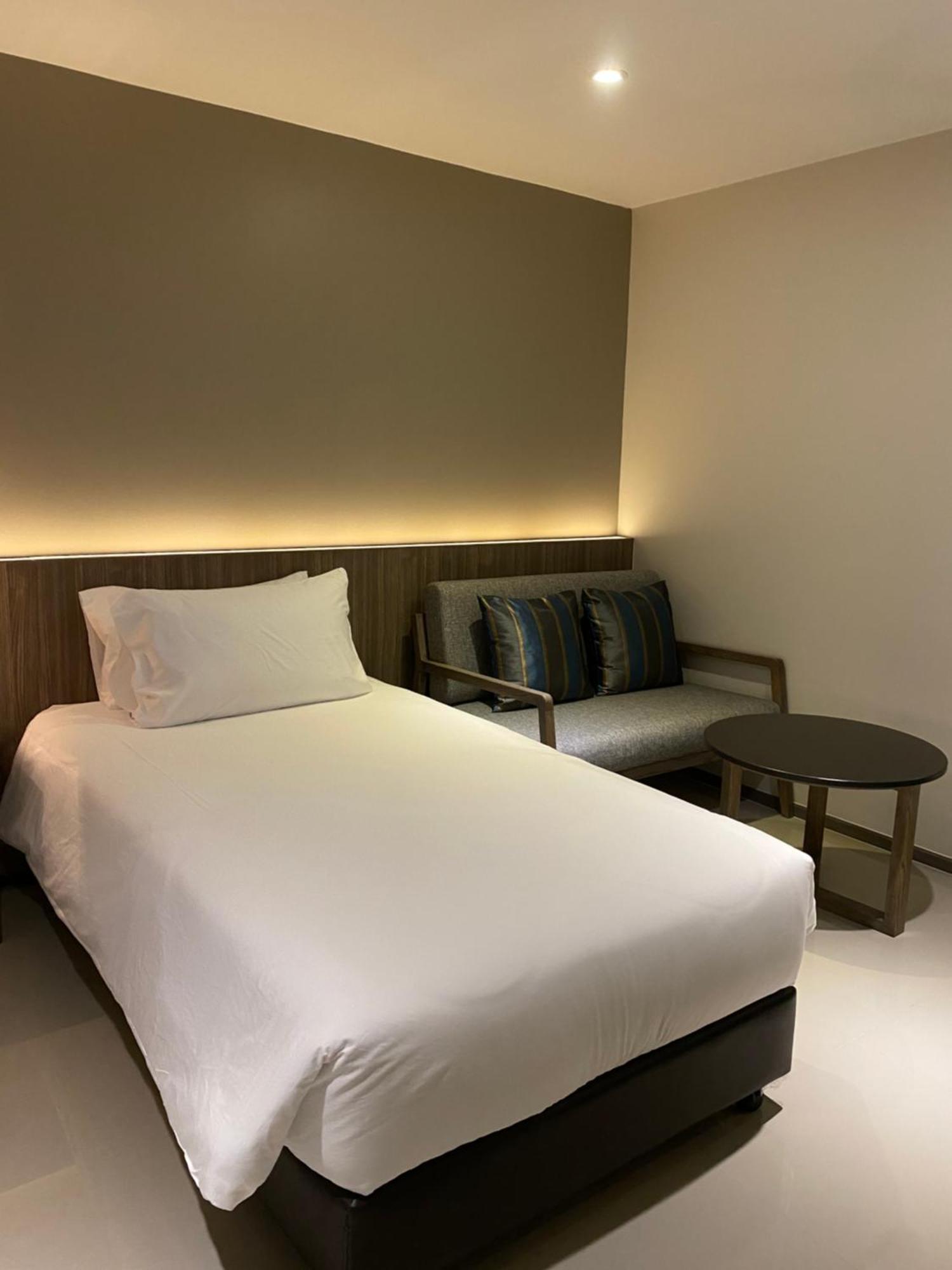 The Madera Lodge Pattaya 乔木提恩海滩 外观 照片