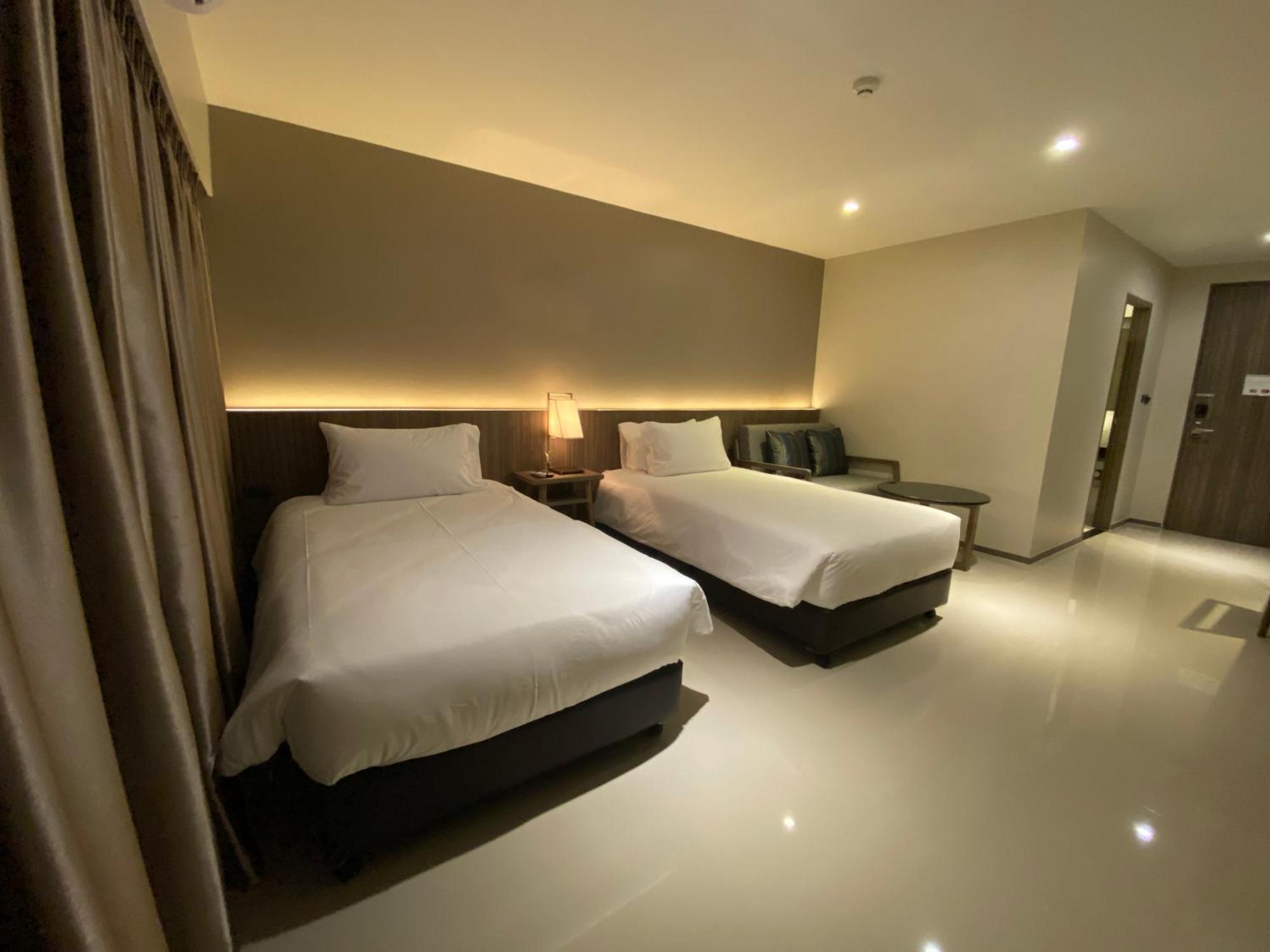 The Madera Lodge Pattaya 乔木提恩海滩 外观 照片